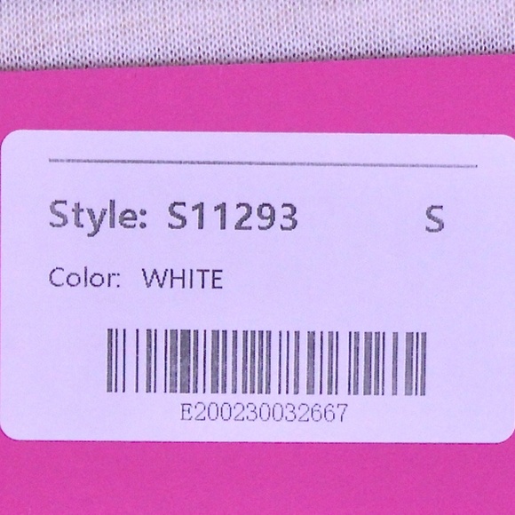 NWT‼️ Edited Mindy Heart Cropped Tee - Picture 8 of 8